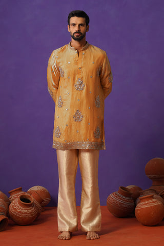 TAJ HALDI SHORT KURTA SET
