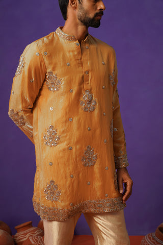 TAJ HALDI SHORT KURTA SET