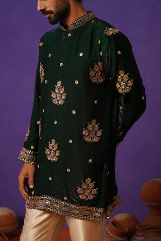 TAJ BOTTLE GREEN SHORT KURTA SET