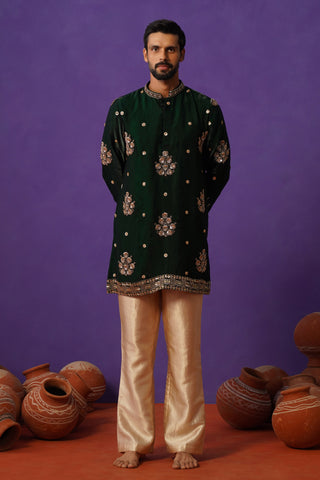 TAJ BOTTLE GREEN SHORT KURTA SET