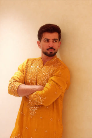 Jay Bhanushali in Arya Yellow V Neck Short Kurta Set with Pants