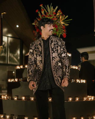 RAMAN DHINGRA IN Pichwai Black Jodhpuri Set