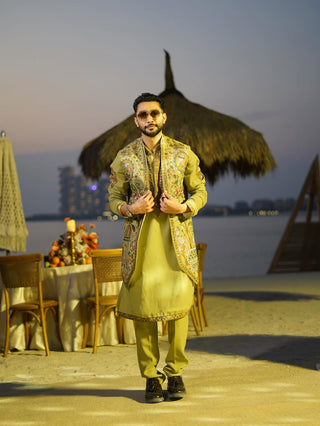ZAID DARBAR IN Bagicha Tale Mehndi Kurta Jacket Set