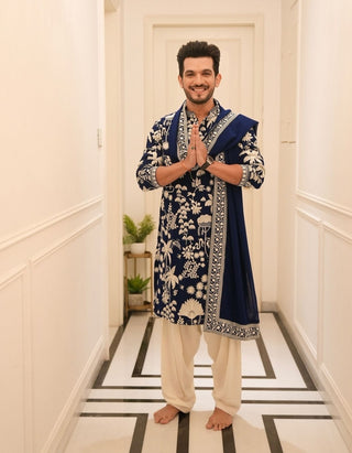 Arjun bijlani in runa Navy Kurta set with patiyala and dupatta