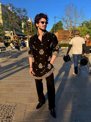 VISHAL PANDEY IN TAJ BLACK SHORT KURTA SET