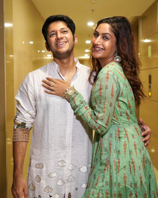 Karan Sharma in Anant Off White Linen Zipper Front Open Kurta Set