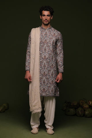 Aja offwhite Kurta set with patiyala and dupatta