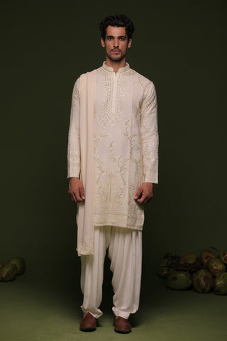 Kubera ivory Kurta set with patiyala and dupatta