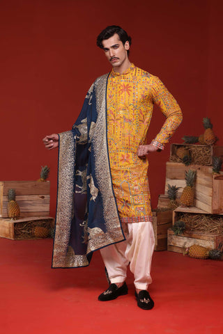 Amartya Haldi Kurta Set