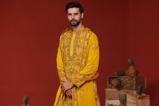 Chaitanya Haldi Kurta Set