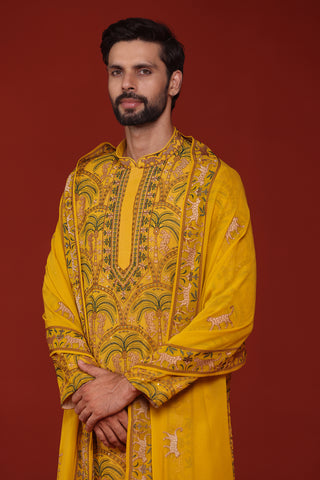 Chaitanya Haldi Kurta Set