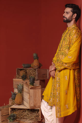 Chaitanya Haldi Kurta Set