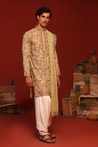 Falak Mehandi Kurta Set