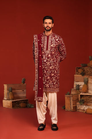 Dhrita Maroon Kurta Set