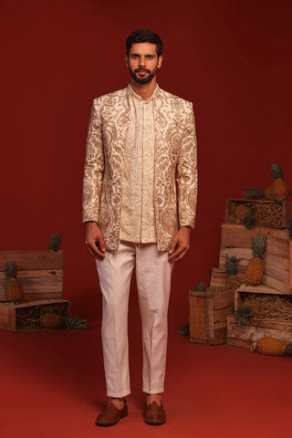 Adhyaay Cream Jodhpuri Set