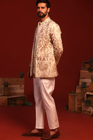 Adhyaay Cream Jodhpuri Set