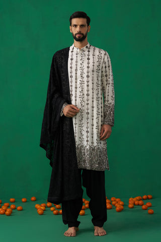 PAISLEY IVORY KURTA SET