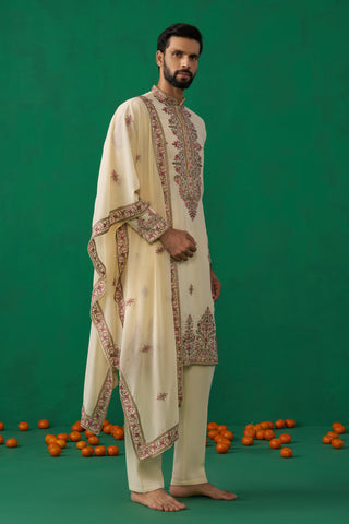 MOTIF CREAM KURTA SET