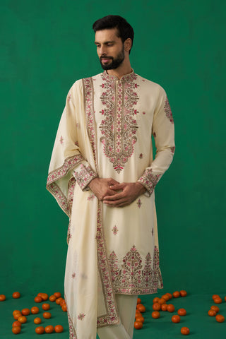 MOTIF CREAM KURTA SET