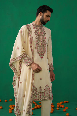MOTIF CREAM KURTA SET