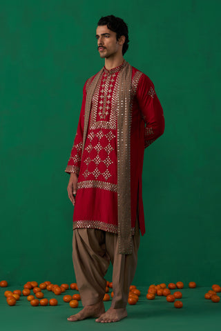 DARPAN RED KURTA SET