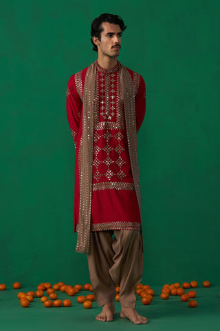 DARPAN RED KURTA SET