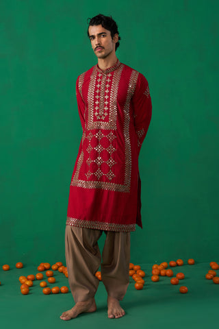 DARPAN RED KURTA SET