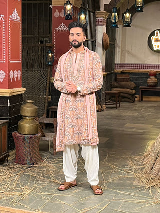 ELVISH YADAV IN Avik Cheetah Pink Kurta Set