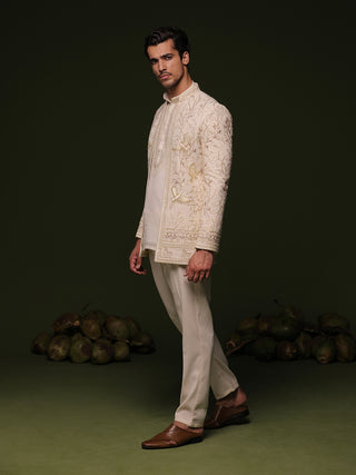 Iteesh Ivory Jodhpuri set with short Kurta and trouser